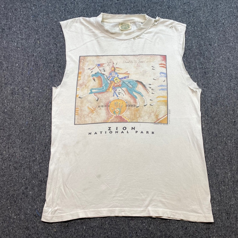 Fred Harvey Zion National Park TShirt Sz‎ M Mens White Grunge Distressed Graphic